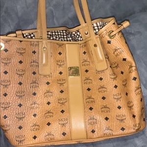 MCM medium Liz reversible shopper tote bag